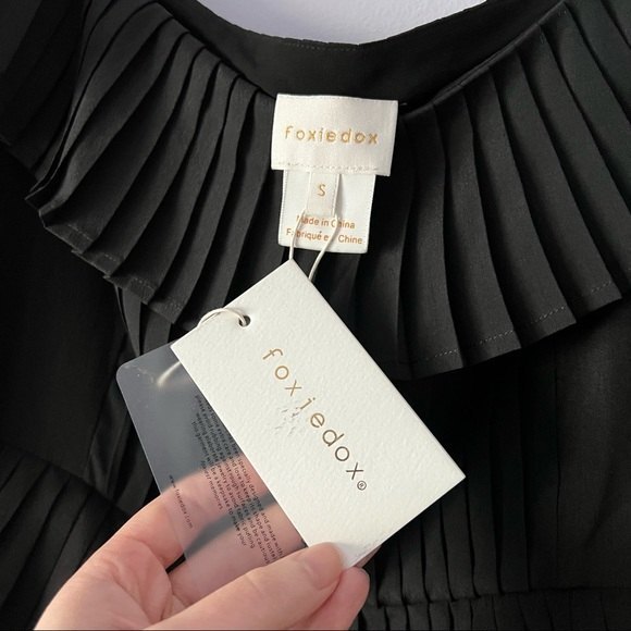 NWT Foxiedox Black Tiered Cold Shoulder Mini Dress Small - Picture 7 of 14